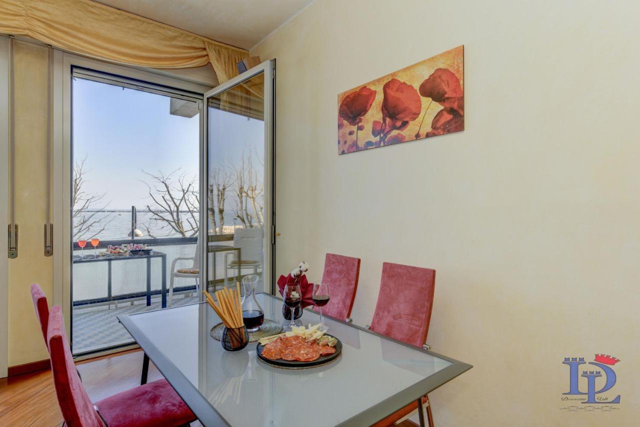 Desenzanoloft Official Partner Marriott Homes & Villas - Charming On The Lake Front Lake Desenzano del Garda Exterior photo
