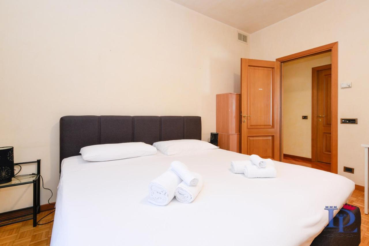 Desenzanoloft Official Partner Marriott Homes & Villas - Charming On The Lake Front Lake Desenzano del Garda Exterior photo